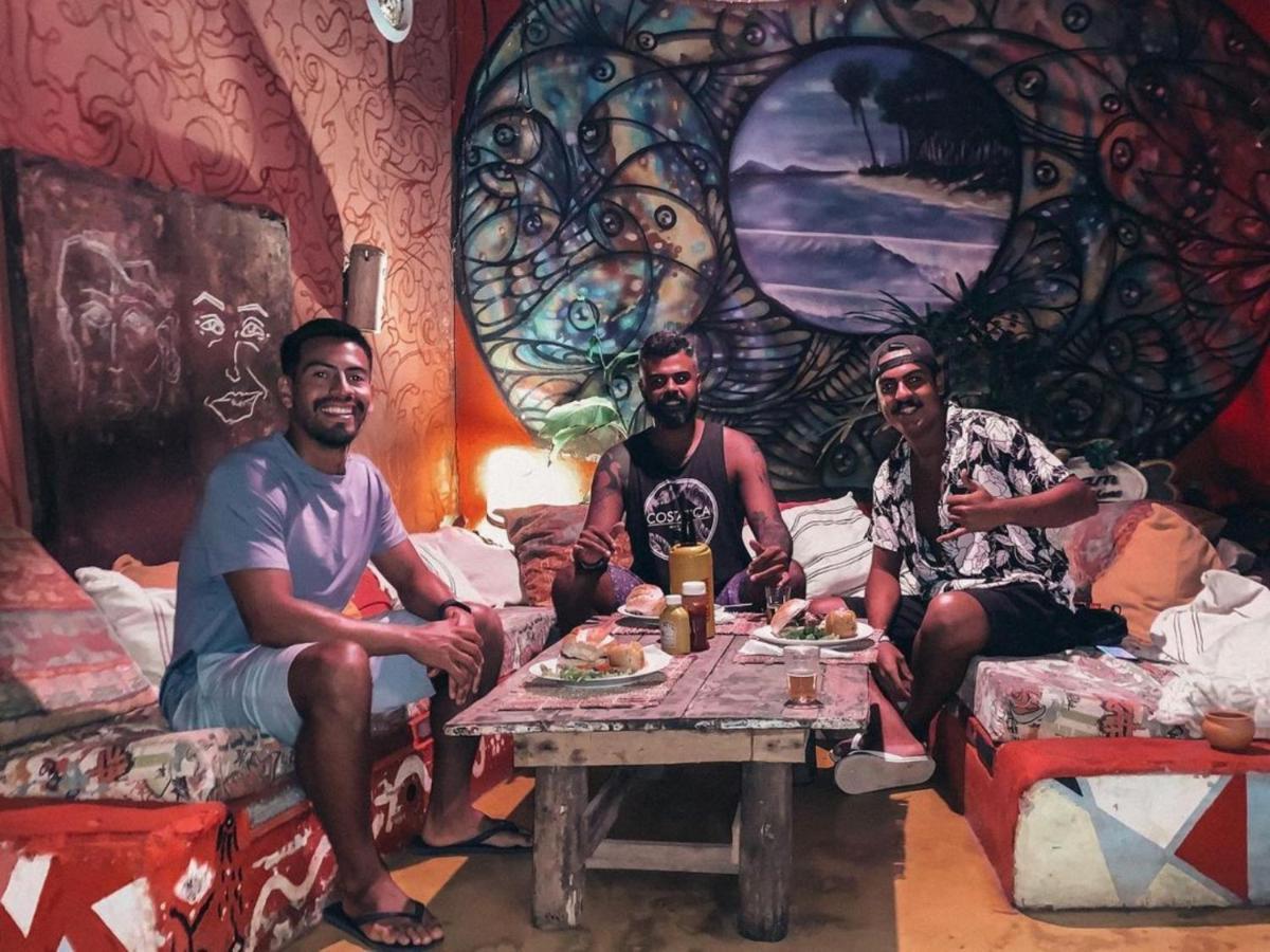Mais Que Nada Itacare - Hostel, Bar & Breakfast Экстерьер фото